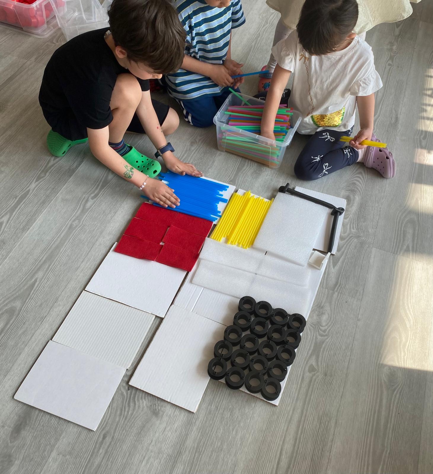 WORSHOP - Esplorazione di scarti, materiali e di ambienti formativi ed educativi